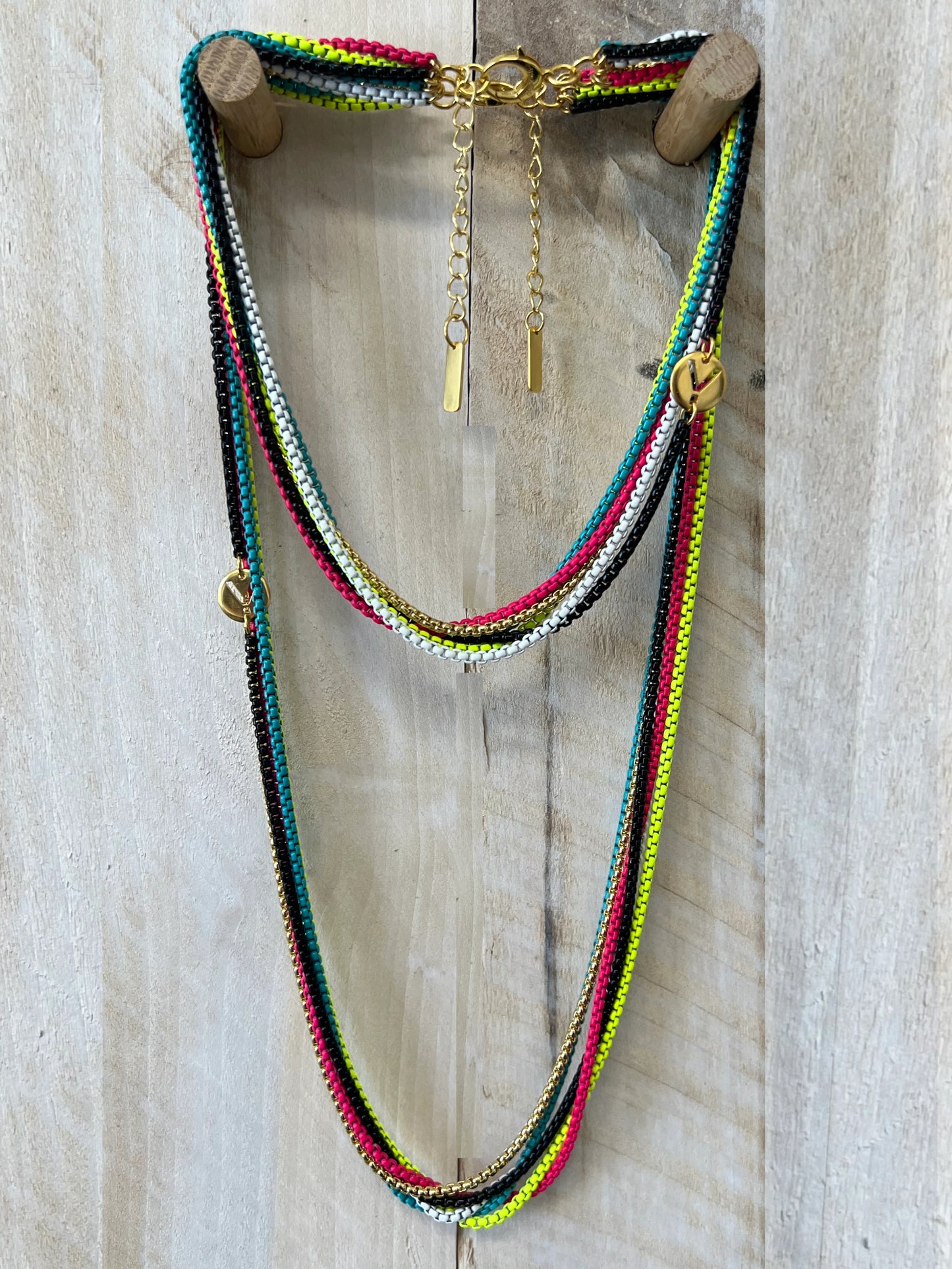 Short Rasta necklace
