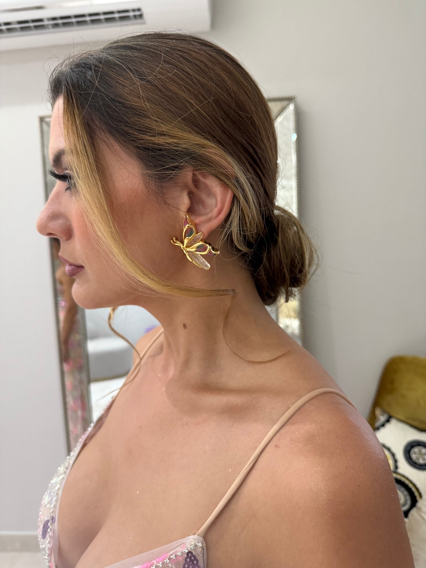 Gold Butterfly earrings gold