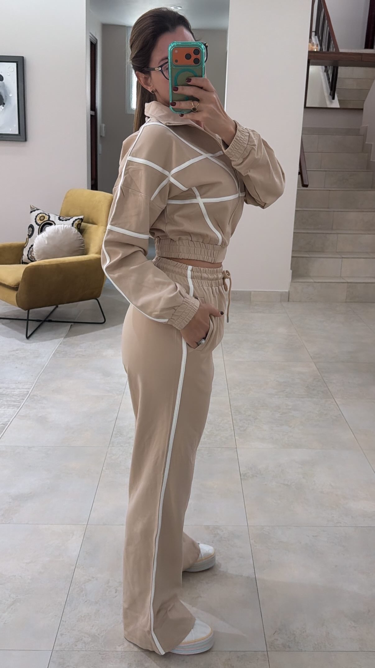 Lounge track suit