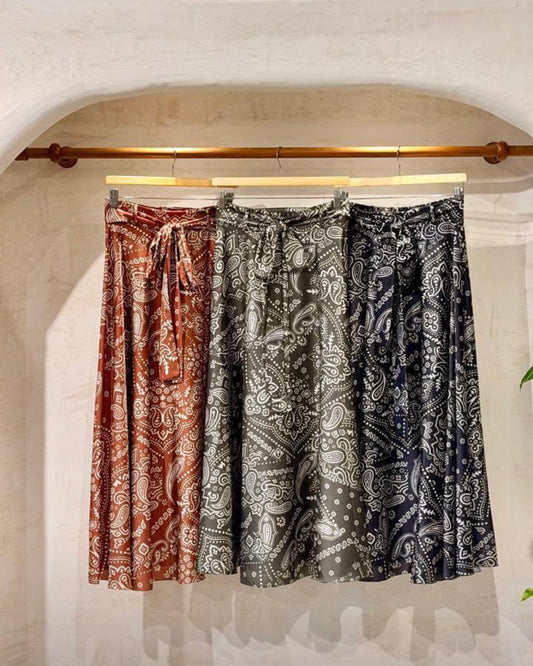 Satin skirt one size