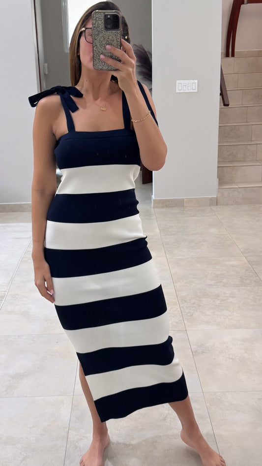 Bow stripe stretch maxi dress