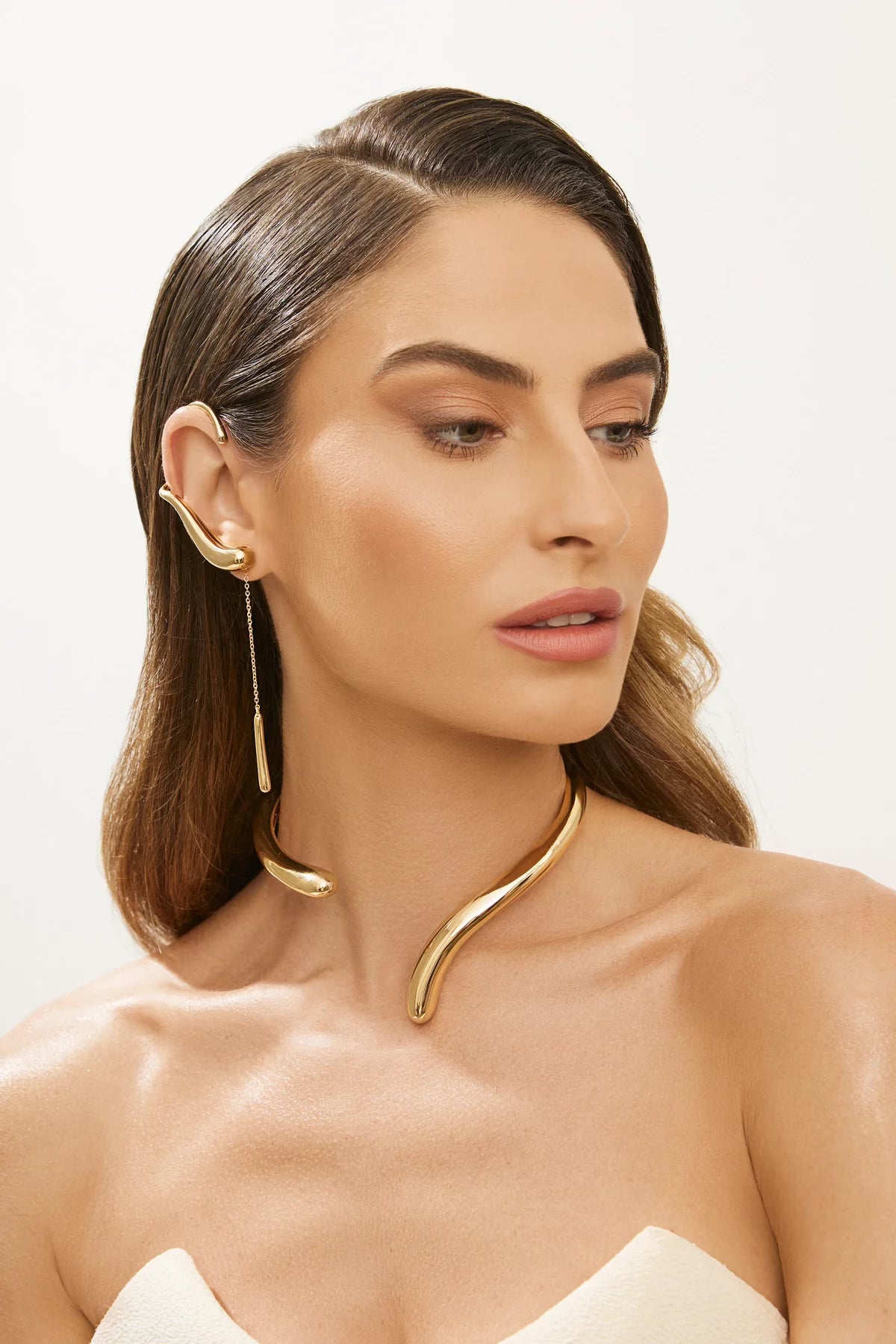 Awa Choker Necklace